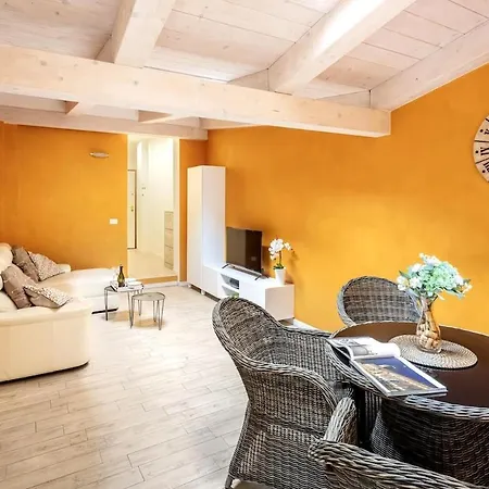Apartment Secret Terrace Downtown Loft, Rooftop Terrace, 2 Bedrooms, Ac Bologna