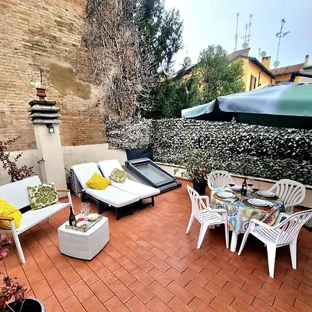 Secret Terrace Downtown Loft, Rooftop Terrace, 2 Bedrooms, Ac
